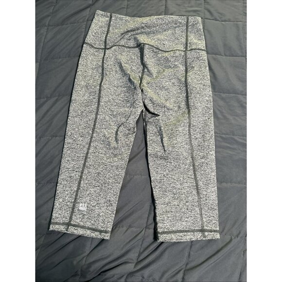 Victoria Sport Knockout Victoria's Secret Crop M Heather Gray Legging Capri VSX - Picture 4 of 4